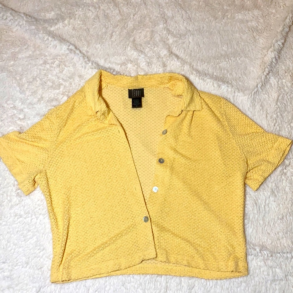 Yellow short sleeve cardigan